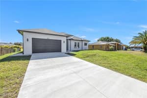 5313 Beauty Street, Lehigh Acres, FL 33971 Sold 12/12/25