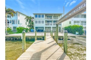 383 Seminole Way, Fort Myers Beach, FL 33931 - MLS#2025020376
