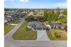 142 Sw 33rd Pl, Cape Coral 142 Sw 33rd Pl, Cape Coral