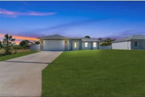 528 Redwood Avenue, Lehigh Acres, FL 33974 - MLS#2025020436