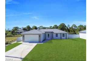 528 Redwood Avenue, Lehigh Acres, FL 33974 - MLS#2025020436