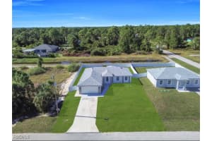 528 Redwood Avenue, Lehigh Acres, FL 33974 - MLS#2025020436