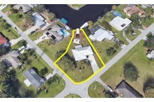 303 Georgia Avenue, Fort Myers, FL 33905 - MLS#2025020443