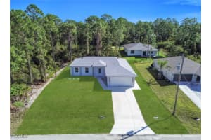 513 Redwood Avenue, Lehigh Acres, FL 33974 - MLS#2025020453