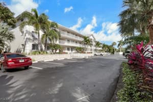 3032 Sandpiper Bay Cir G301, Naples