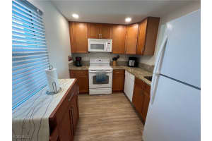 1624 Pine Valley Drive, Fort Myers, FL 33907 - MLS#2025020508