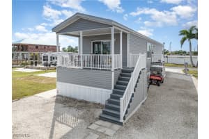 12 Galleon Way, Fort Myers Beach, FL 33931 - MLS#2025020591