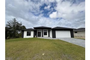 2606 10th Street, Lehigh Acres, FL 33976 - MLS#2025020607