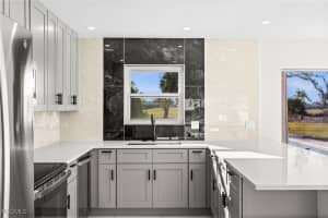 33 Golfview Place, Rotonda West, FL 33947 - MLS#2025020656