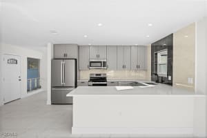 33 Golfview Place, Rotonda West, FL 33947 - MLS#2025020656