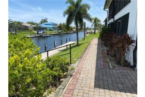1521 Sw 47th Ter 103, Cape Coral