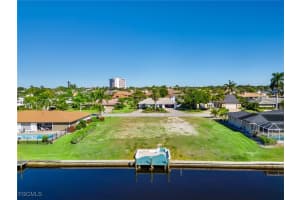 9821 Cypress Lake Drive, Fort Myers, FL 33919 - MLS#2025020719