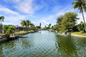 422 12th Court, Cape Coral, FL 33990 - MLS#2025020726