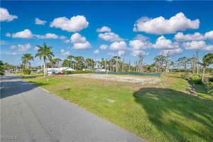 7176 Vassar Drive, Fort Myers, FL 33908 - MLS#2025020728