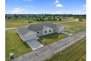 628 Falls Lane, Lehigh Acres, FL 33974 - MLS#2025020794