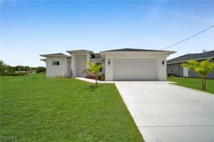 3706 16th Street, Lehigh Acres, FL 33971 - MLS#2025020798