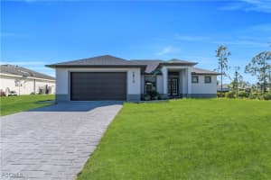 2815 44th St W, Lehigh Acres, FL 33971 - MLS#2025020875