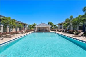 8423 Bernwood Cove Loop 401, Fort Myers