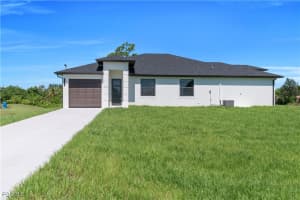 1112 Eisenhower Boulevard, Lehigh Acres, FL 33974 - MLS#2025021083