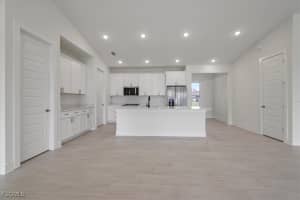 1307 28th Terrace, Cape Coral, FL 33914 - MLS#2025021169