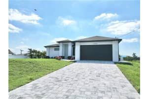 2200 4th Terrace, Cape Coral, FL 33993 - MLS#2025021202