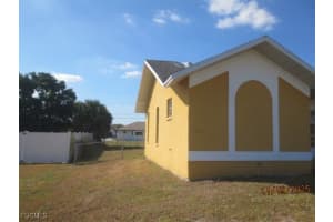 412 17th Place, Cape Coral, FL 33909 - MLS#2025021328