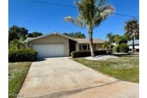5560 Burnham Court, North Fort Myers, FL 33903 - MLS#2025021486