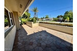 5560 Burnham Court, North Fort Myers, FL 33903 - MLS#2025021486