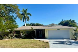 5217 Elm Ct, Cape Coral