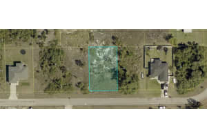 647 Central Street, Lehigh Acres, FL 33974 - MLS#2025021606