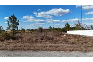 647 Central Street, Lehigh Acres, FL 33974 - MLS#2025021606