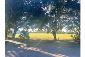 1560 Colonial Boulevard, Fort Myers, FL 33907 - MLS#2025021671