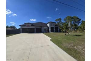903 Pine Ave, Lehigh Acres