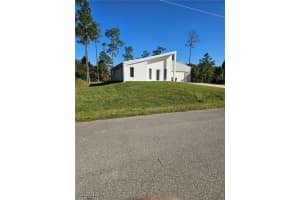 1206 Lake Ave, Lehigh Acres