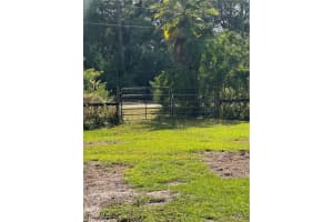 837 Pine Cone Avenue, Clewiston, FL 33440 - MLS#2025021772