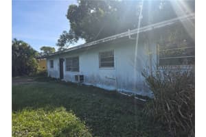 200 South Road, Fort Myers, FL 33907 - MLS#2025021854