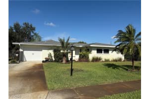 1023 El Valle Ave, Fort Myers 1023 El Valle Ave, Fort Myers