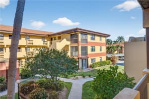 6136 Whiskey Creek Drive, Fort Myers, FL 33919 - MLS#2025021872