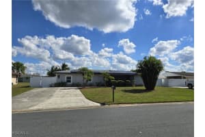112 ROWLAND RD, Lehigh Acres, FL 33936 - MLS#2025021876