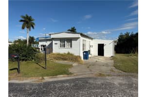 16201 Cathy Ct, Fort Myers