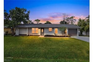 8607 Chatham St, Fort Myers