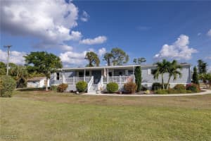 19440 Pony Ln, North Fort Myers