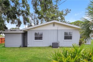 731 Cypress Avenue, Venice, FL 34285 - MLS#2025022416