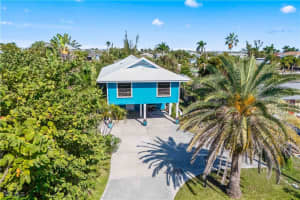 3236 6th Avenue, St James City, FL 33956 - MLS#2025022489