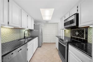 3052 Kings Lake Blvd 7554 Naples, FL 34112 - Off Market