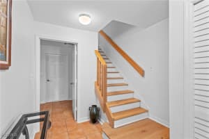 995 9th Avenue, Naples, FL 34102 - MLS#2025022530