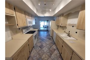 8631 Beacon Street, Fort Myers, FL 33907 - MLS#2025022544