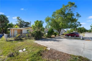 1706 Cypress Dr, Fort Myers