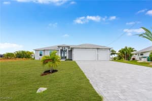 913 33rd Place, Cape Coral, FL 33993 - MLS#2025022588