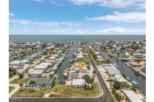 2390 Oleander St, St James City 2390 Oleander St, St James City